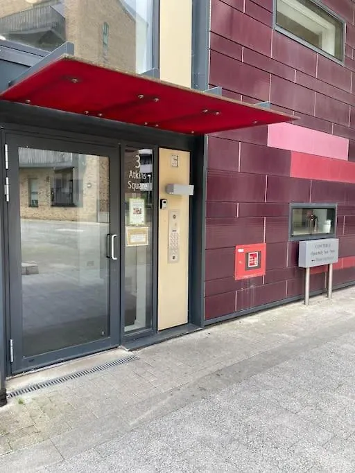 런던 Cool Dalston Studio With Balcony And Gym 아파트